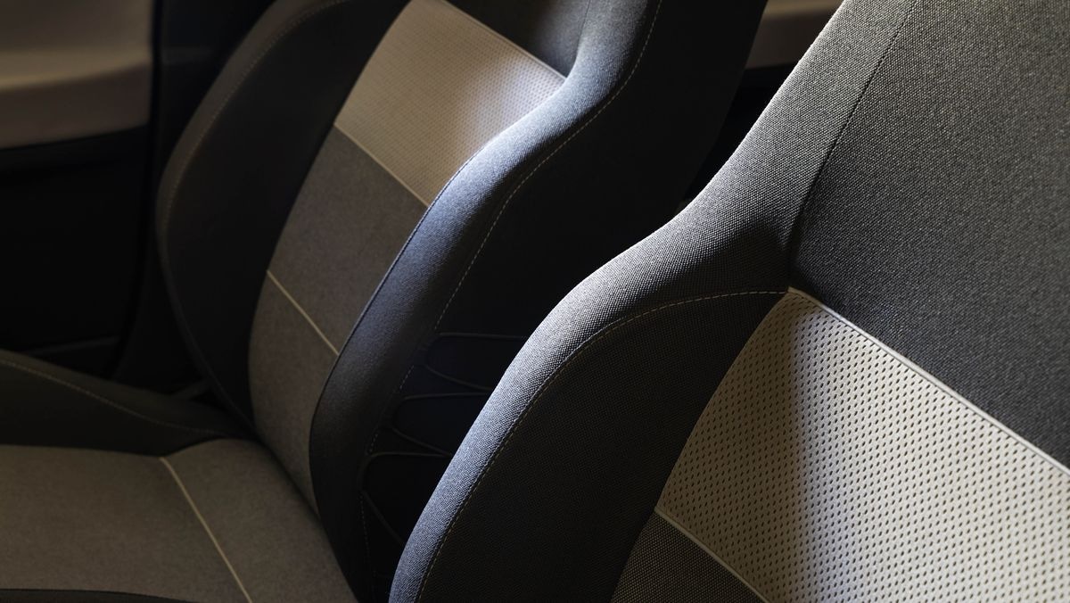 Schützen Sie Ihren Autositz mit unseren Premium-Bezügen