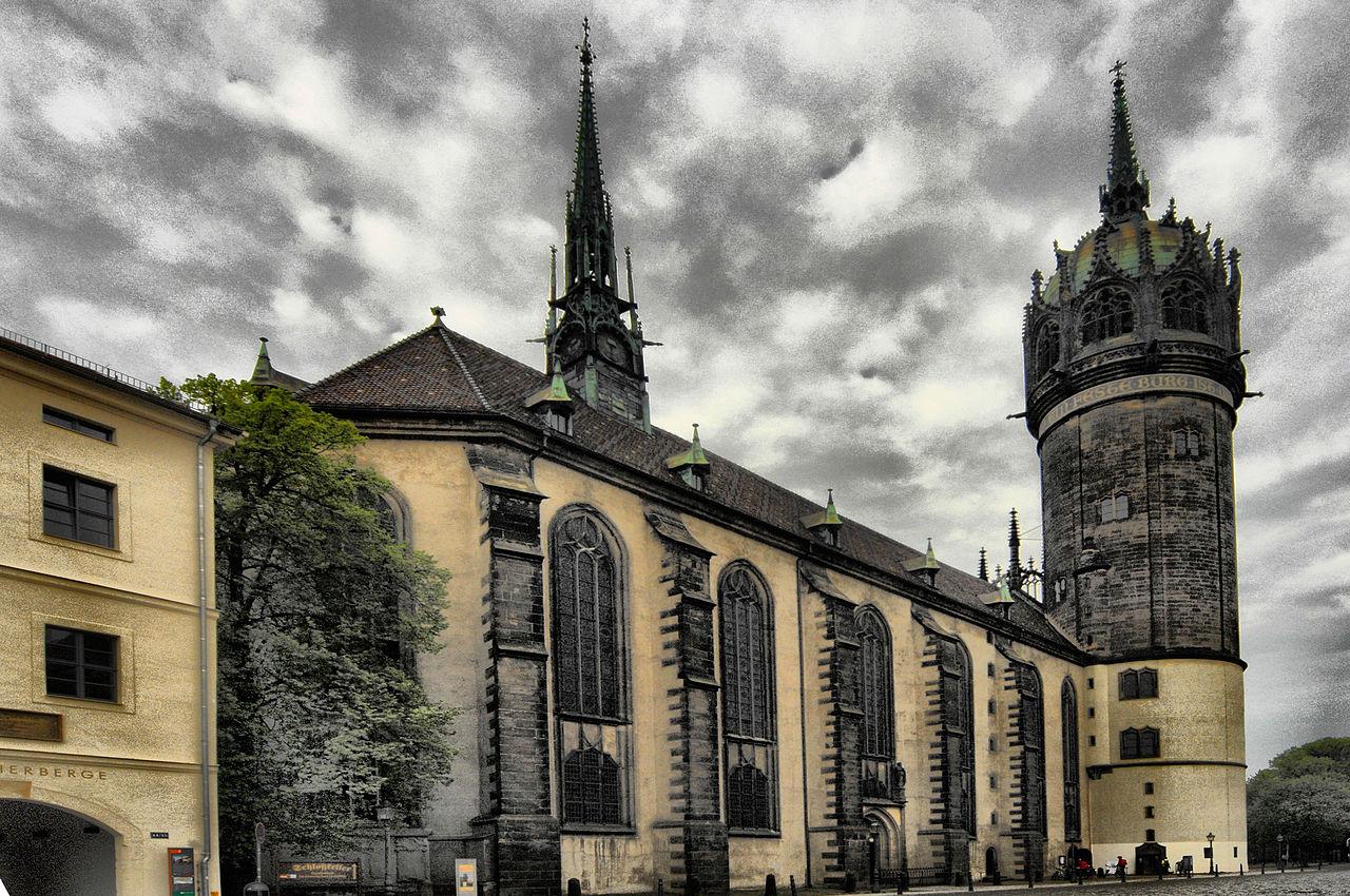 Die Geschichte Burgkirche Ingelheim verstehen: Ein Blick auf Baukunst und Epochen