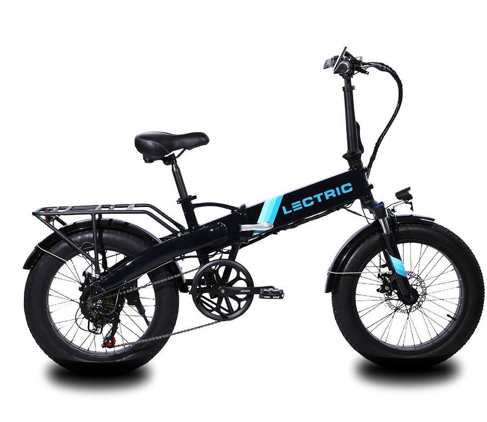 Fahren Sie mit Stil: Modische faltbare Elektrofahrräder bei Adoebike