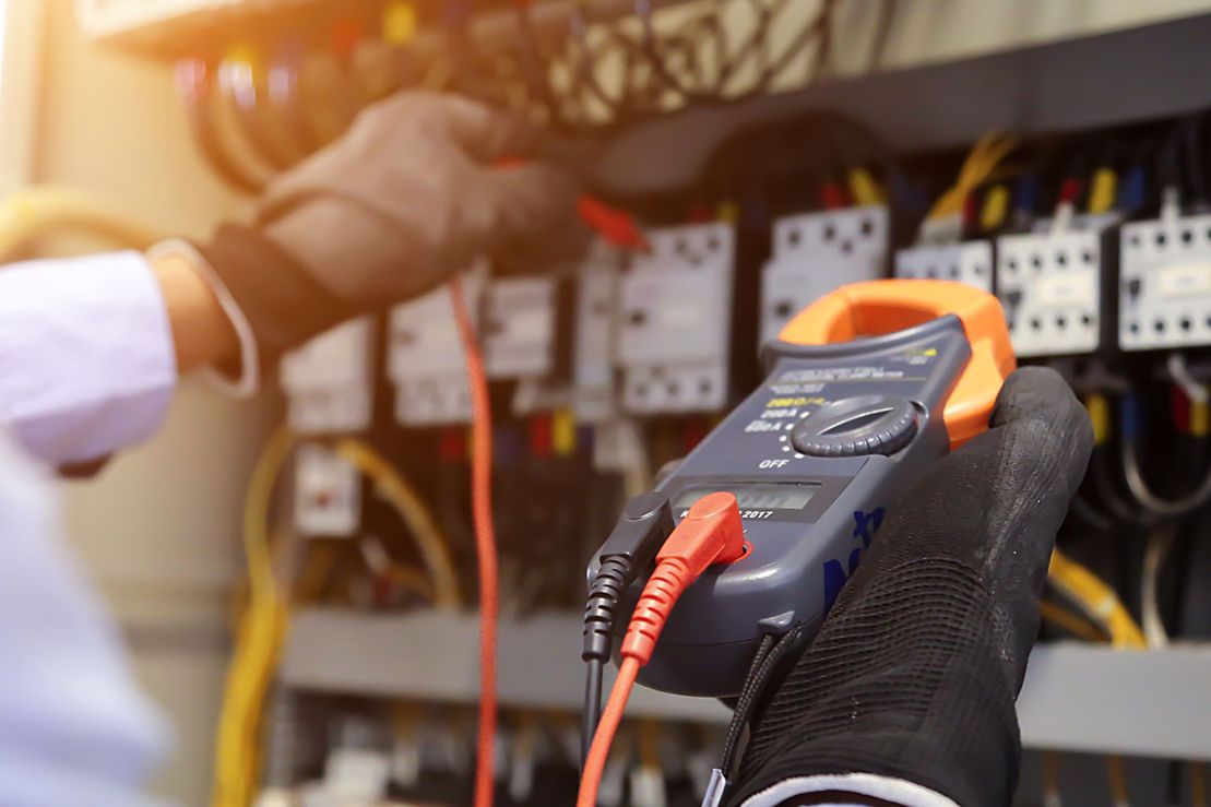 Mehr Sicherheit durch regelmäßige Prüfung ortsveränderlicher elektrischer Betriebsmittel