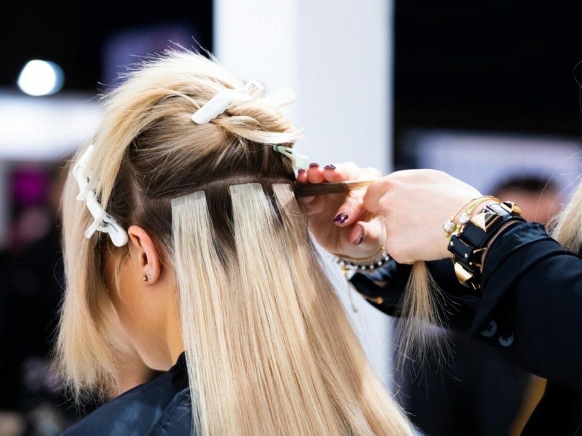 Tape Extensions: Dein Partner für perfekte Haarverlängerungen – Unsere Expertise!
