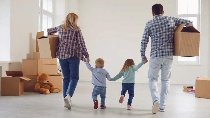 Wie Immobilienmakler Wuppertal Senioren beim Verkauf ihrer Immobilien helfen kann