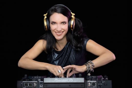 Tanz dich frei mit DJ-Oberösterreich: Ein Abend voller Energie